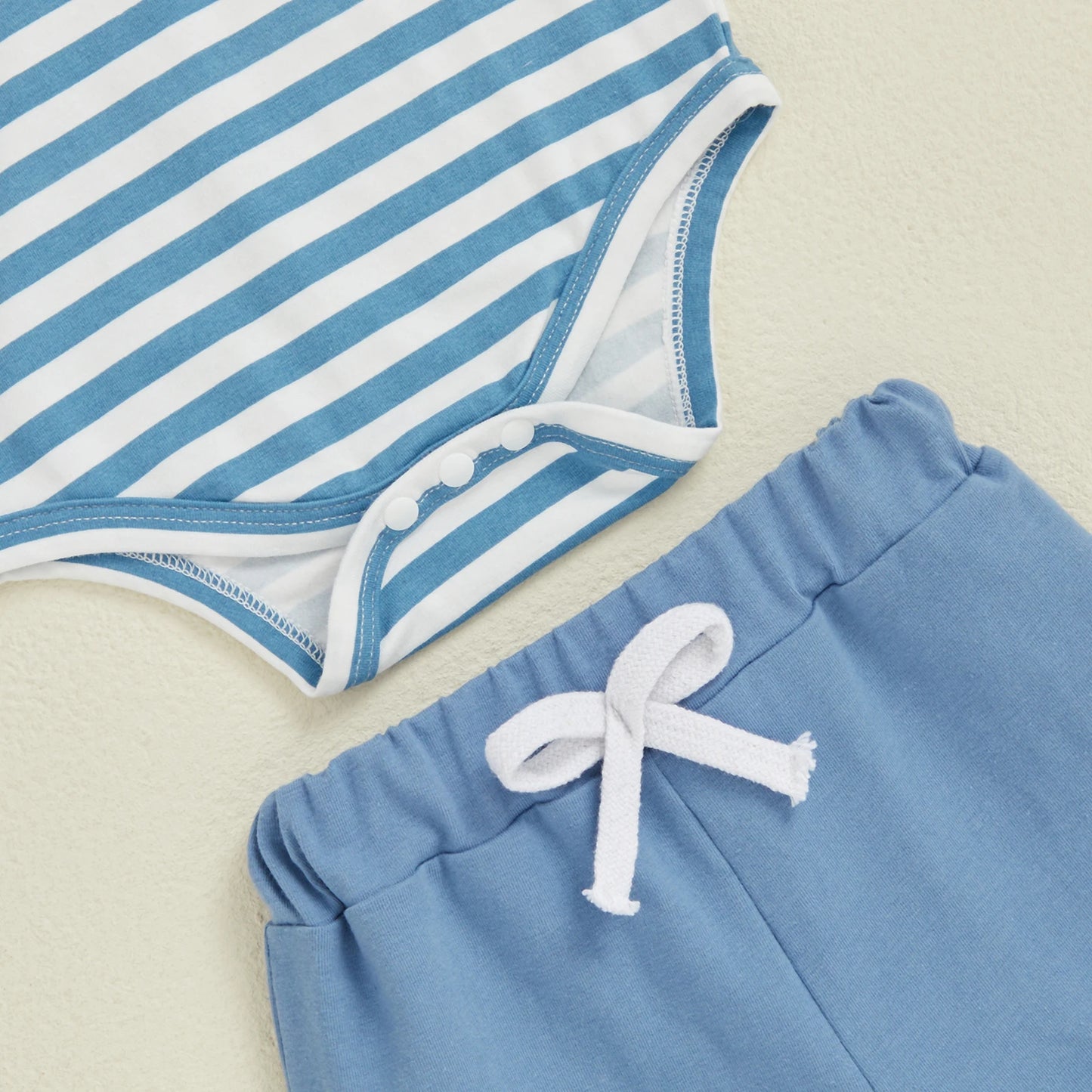 Jungen Baby-Set 0–24 Monate, Kurzarm – Set aus 2 Teilen: Body und kurze Shorts