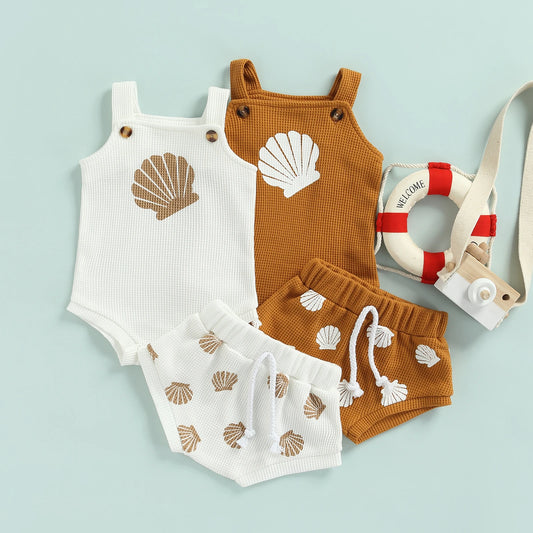 Modisches Baby Set für Neugeborene – Hosenträger-Strampler mit Muschel-Aufdruck und Bindeschorts für Jungen und Mädchen, Perfekt für den Sommer